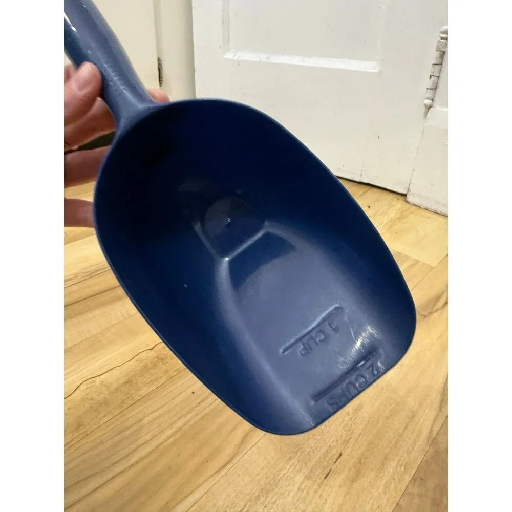 Blue Plastic Kitchen Scoop with Handle